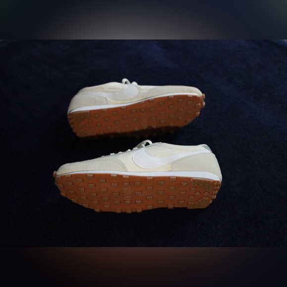 Nike Daybreak white gum waffle ones - Picture 10 of 12